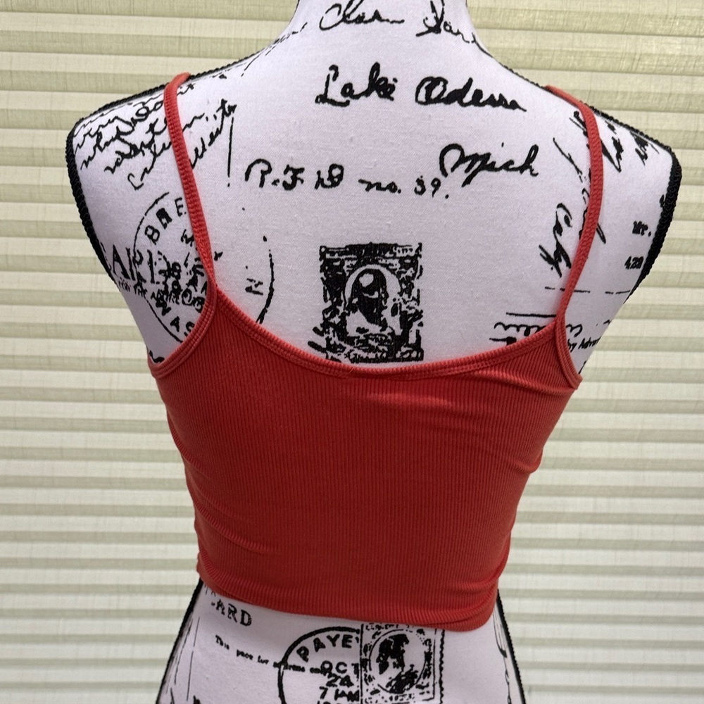 Women’s Rust Red Ruched V-Neck Crop Tank Top - Picture 2 of 2